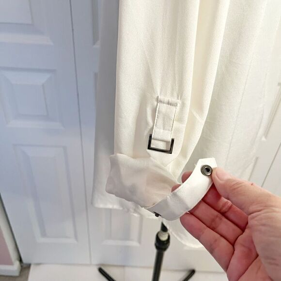 Adrianna Papell XL Cream Split V Neck Button Long Sleeve Unlined Career Blouse - Picture 7 of 15